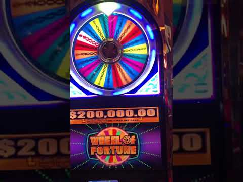 get best Crusino Casino loyalty bonus in UK
