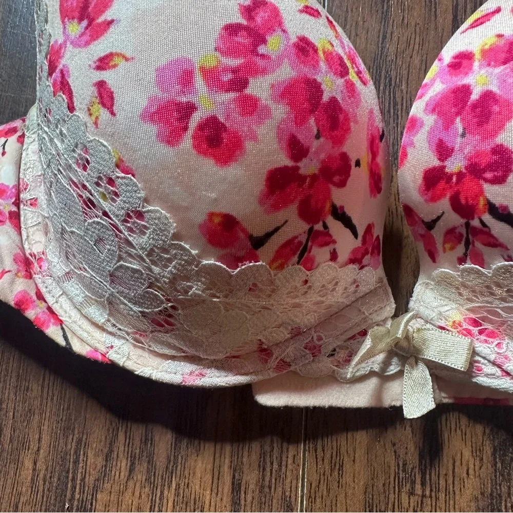 Victorias Secret elegant floral