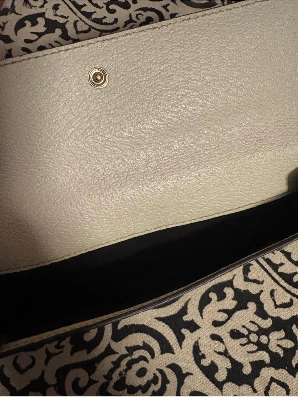 Gucci classic monogram