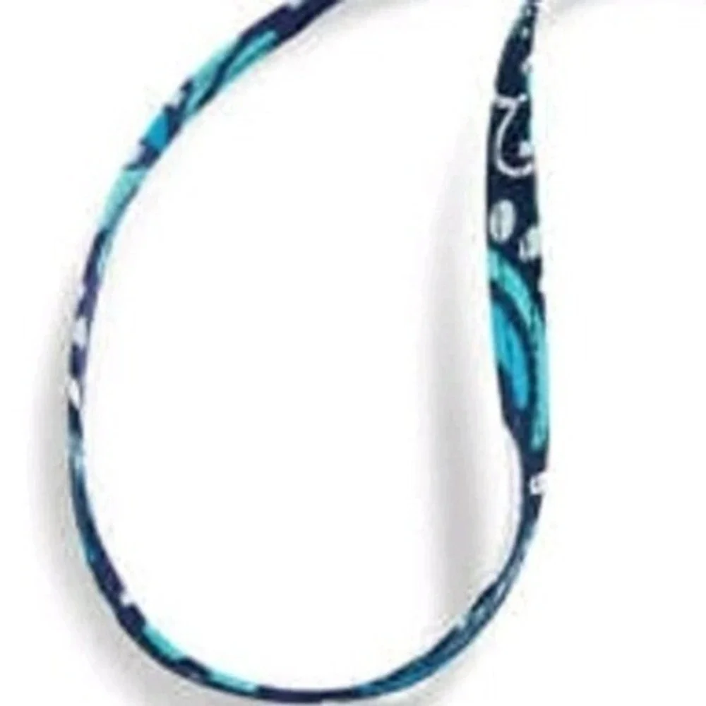 Vera Bradley Wide Lanyard Blue Island Medallion Floral ID Key‎ Holder NEW