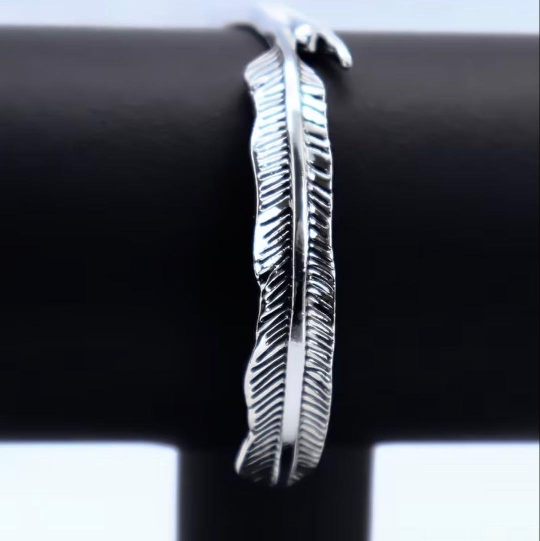 【Highly Popular, New】Silver Feather Design Bangle