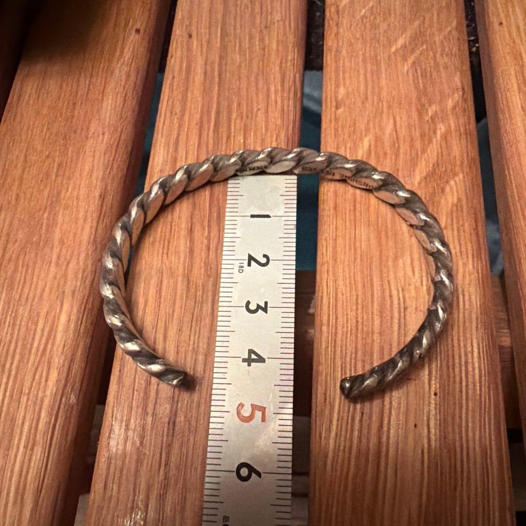 SUNSHINE REEVES Sterling Silver Bangle Sunshine Reeves