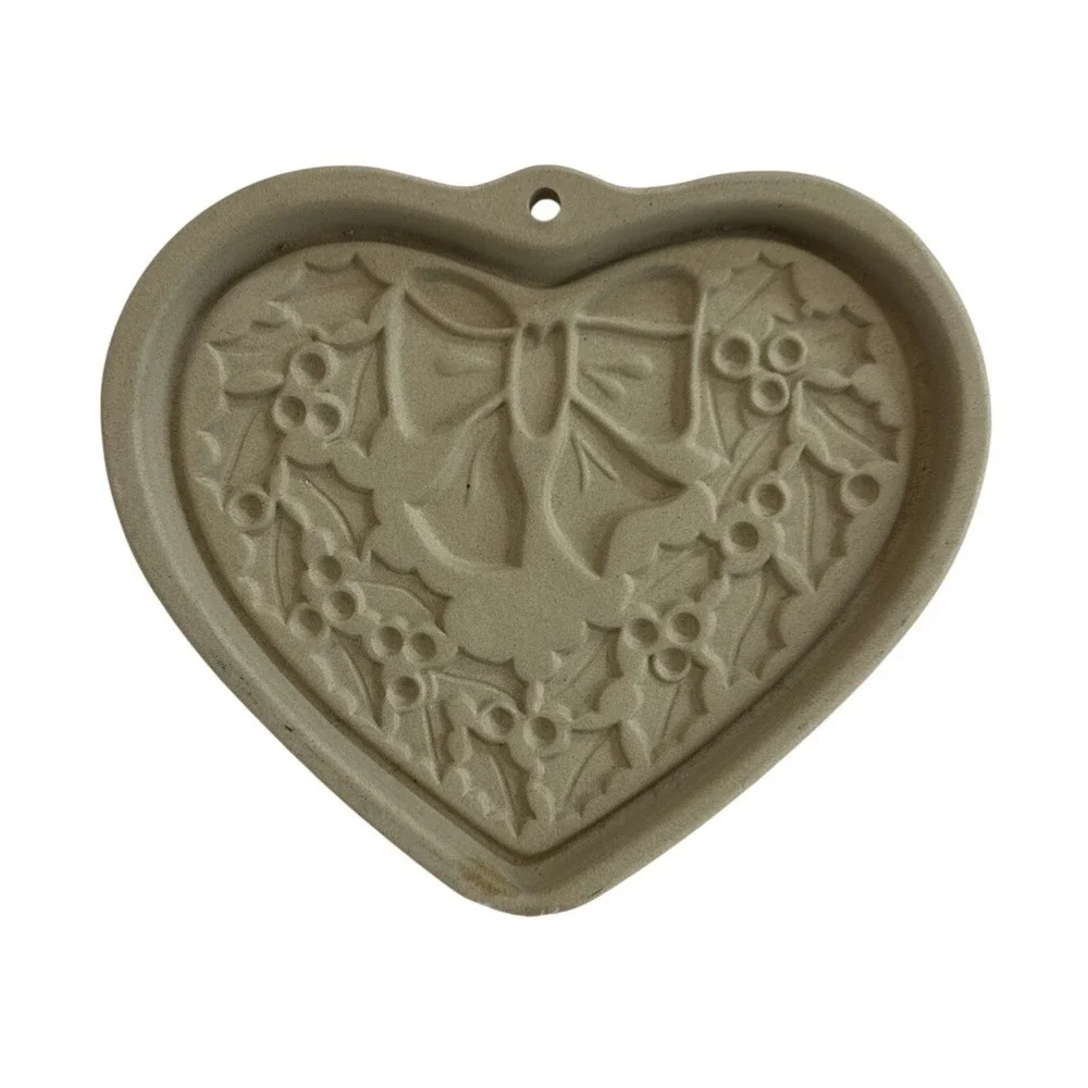 Pampered Chef Stoneware Winter Wreath‎ Heart Cookie Cutter 2003 Limited Edition