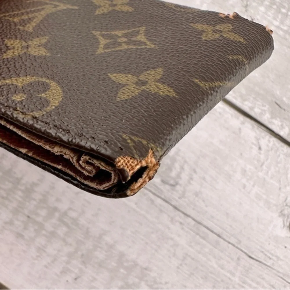 AUTHENTIC Louis Vuitton Monogram Multiple Wallet. Monogram brown.