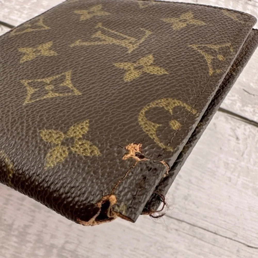 AUTHENTIC Louis Vuitton Monogram Multiple Wallet. Monogram brown.
